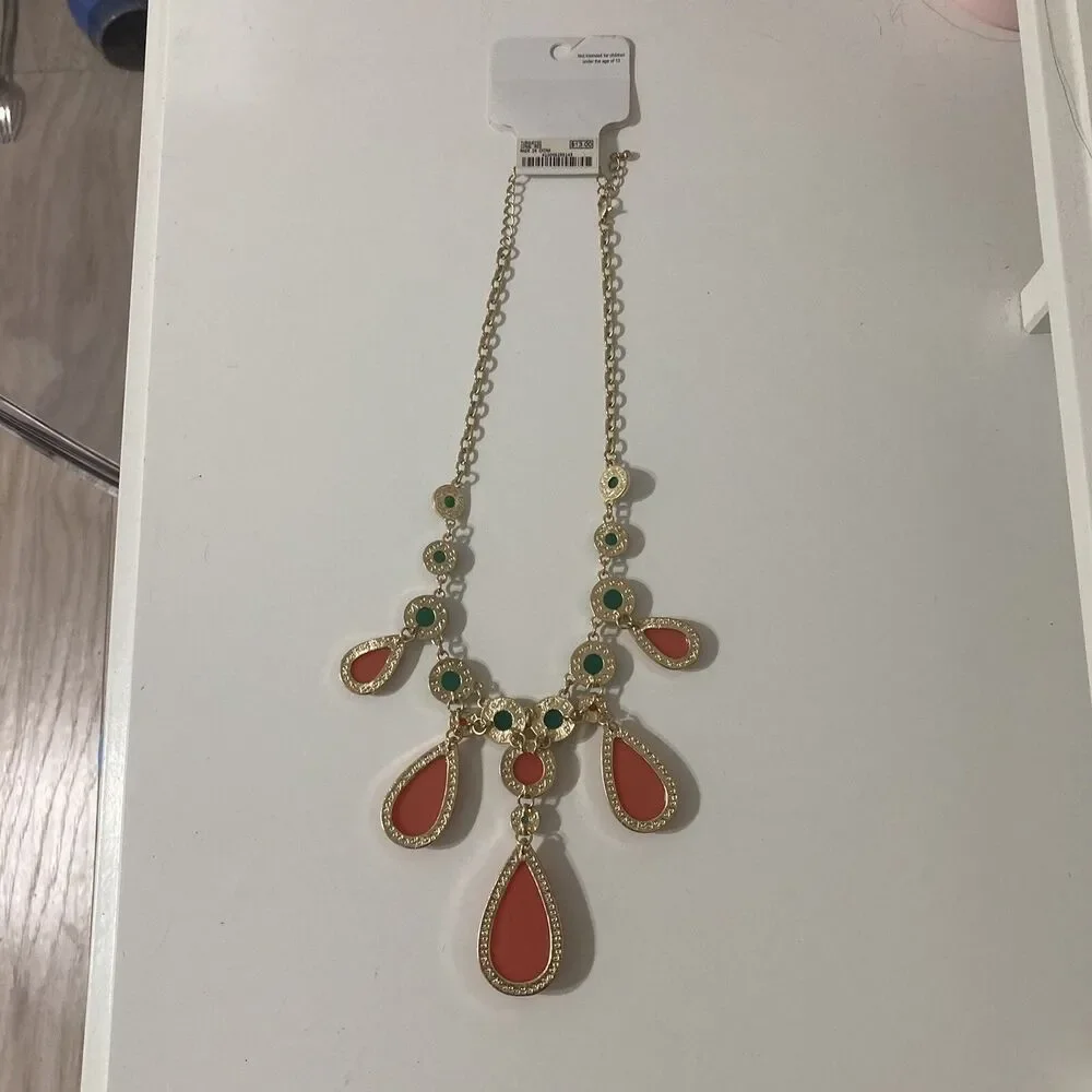 Charming Charlie Green Salmon Rhinestone Statement Necklace Gold Tone Teardrop